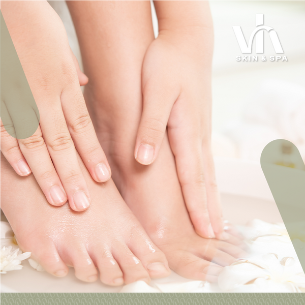 Express Manicure or Pedicure 30mins